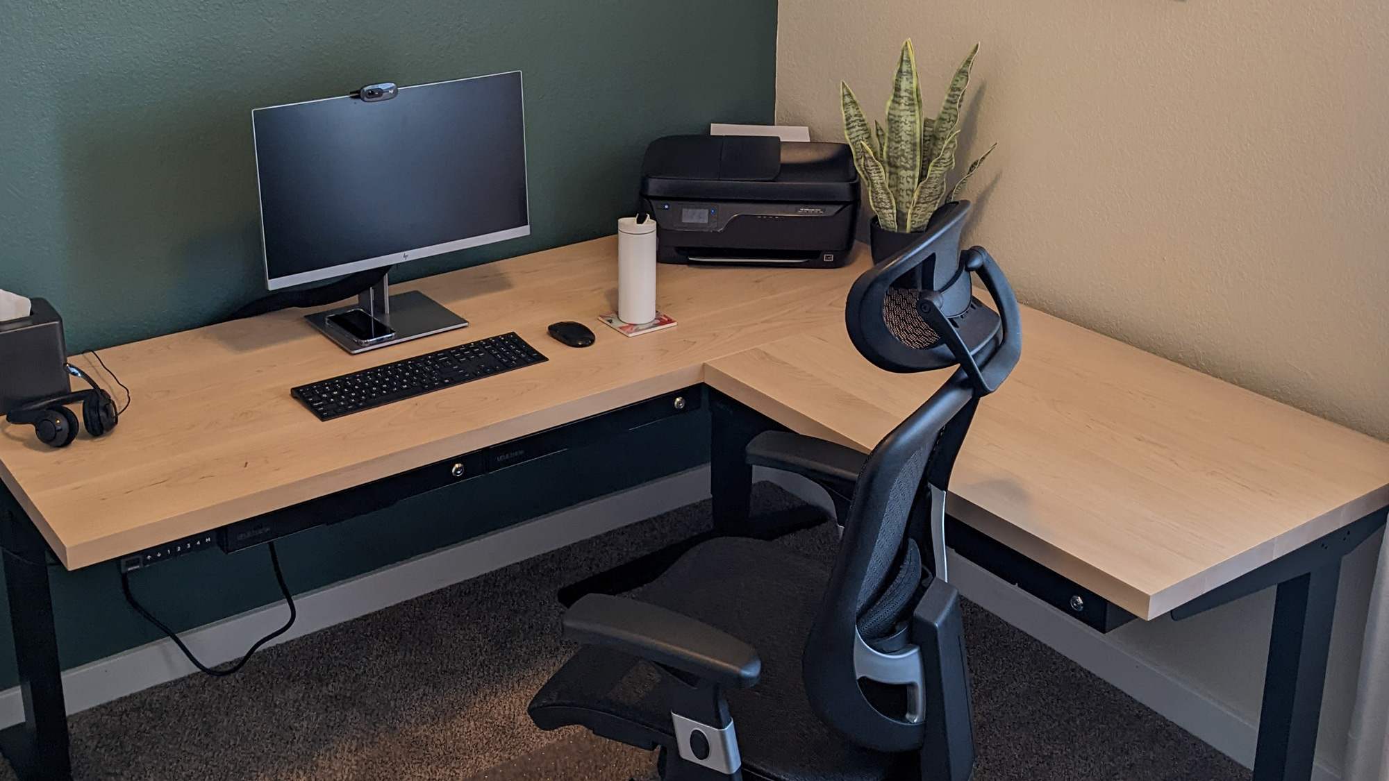 Custom face grain maple desktop workspace with integrated corner surface