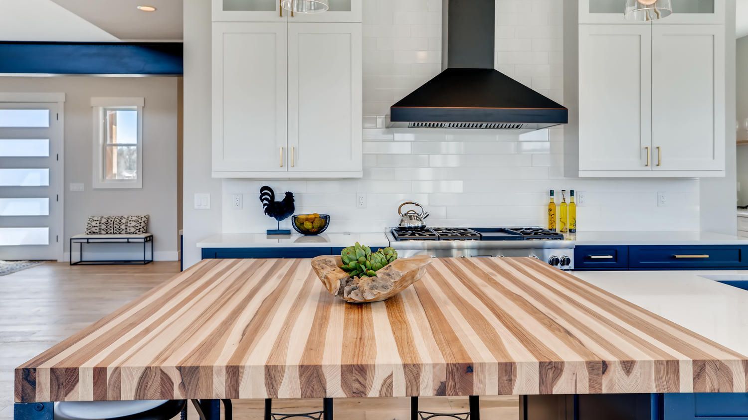 Calico hickory edge grain butcher block, strip pattern running the length of the slab